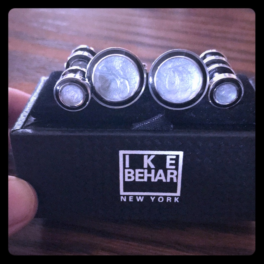 Ike Behar Cufflinks and Tuxedo Stud